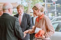 Paul welcomes King Willem Alexander and Queen Máxima of the Netherlands at the Dutch Australian Smart City Summit in Sydney, November 2016.